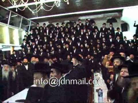 Kretchnif Deizh Engagement - Iyar 5771