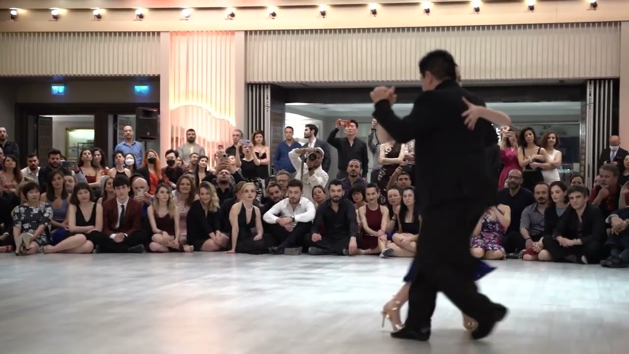 Video thumbnail for Carlitos Espinoza & Agustina Piaggio 3/3 | 14th tango2istanbul