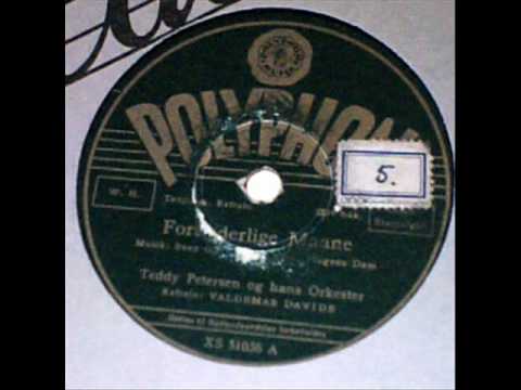 Forunderlige Maane. Teddy Petersen og hans Orkester. Copenhagen 1944.wmv