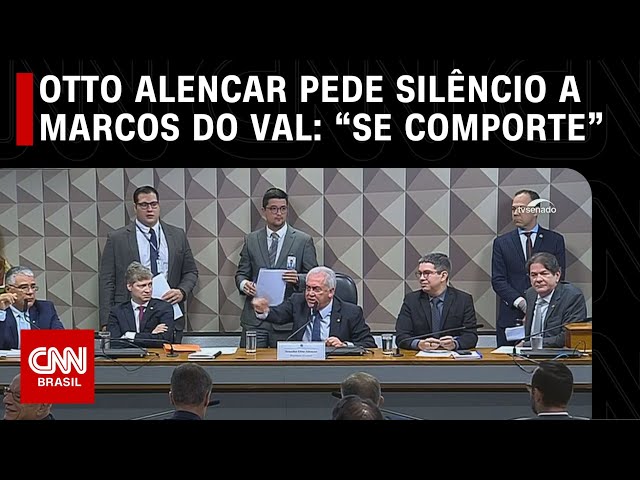 Presidente da CPMI do 8/1 pede que deputado se comporte