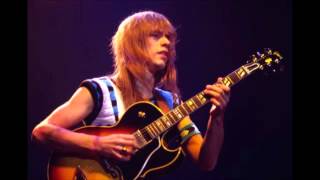 Sketches in the Sun - Steve Howe