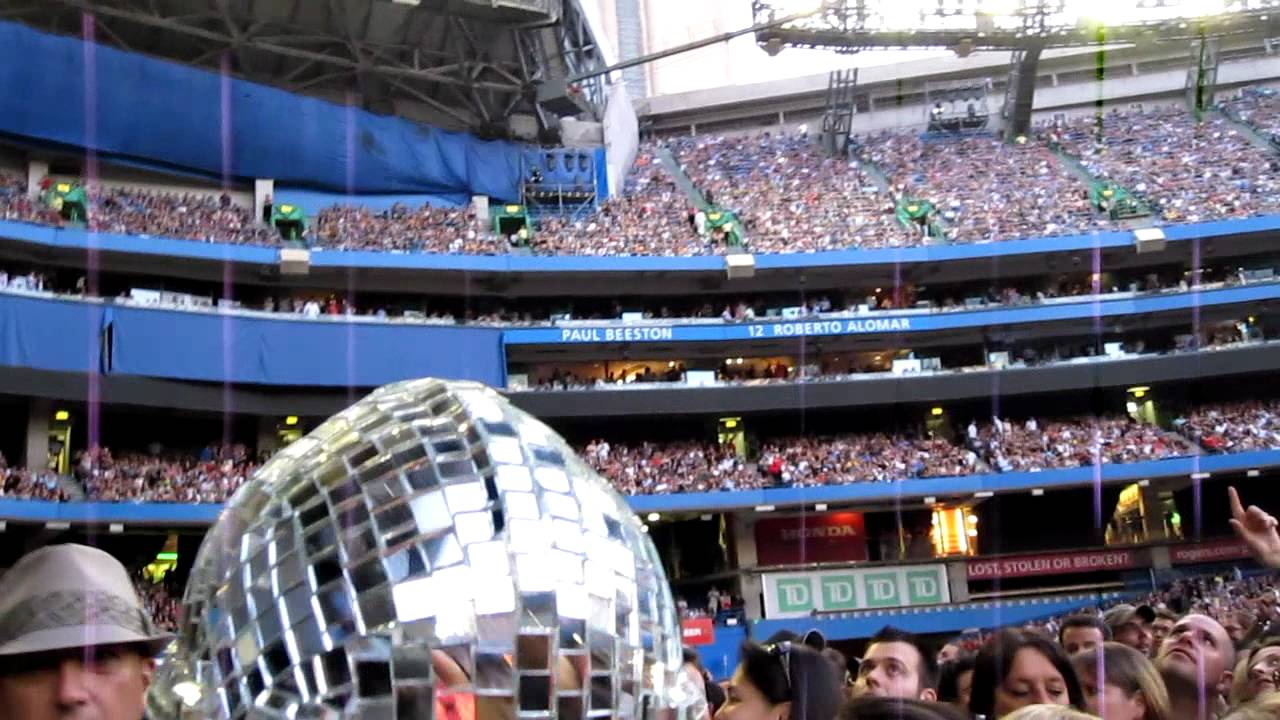 U2 360 Tour 2011 Toronto Rogers Centre