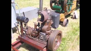 preview picture of video 'Nuenen vintage engine rally 2010, Netherlands'