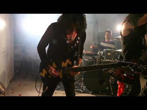 Steve Lynch From Autograph - EVH Gear TV Show ID