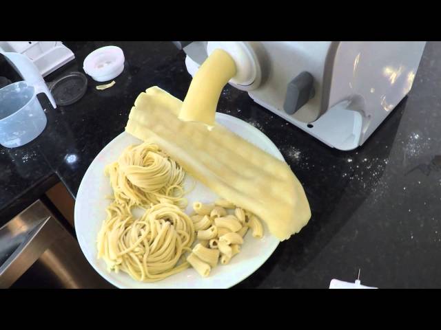 Making Pasta With the Philips Pasta Maker
