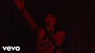 Sleigh Bells - Crown on the Ground (Live at #VEVOSXSW 2012)