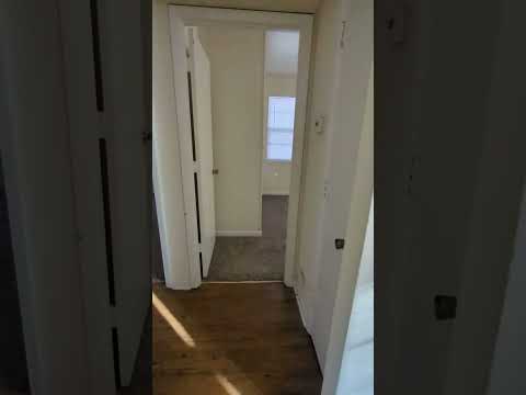 2 Bedroom, 1 Bathroom Flat property video