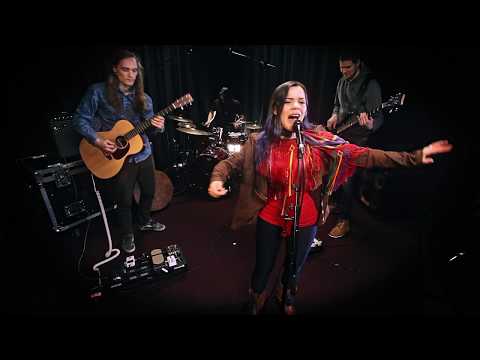 Gájanas - Dollagaccat (Live)