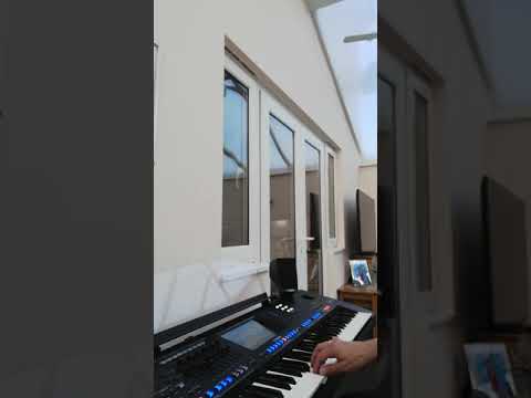 Yamaha GENOS it's a kind of magic