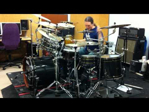 Peter Wildoer - Polyrhythmic hybrid shuffle (read the description)