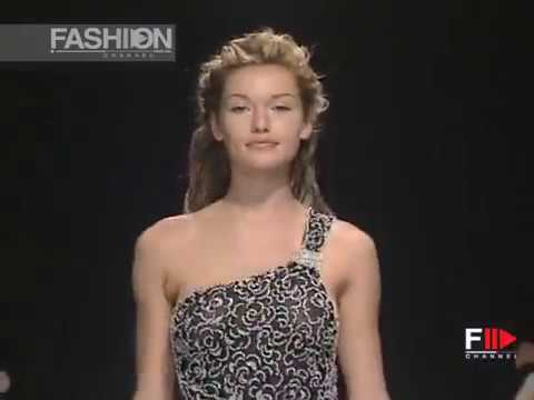 GIORGIO ARMANI Fall Winter 1997 1998 Milan - Fashion Channel