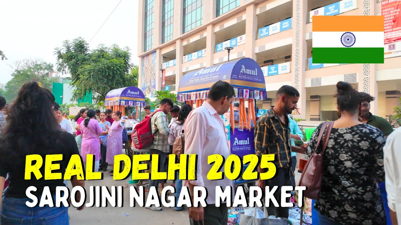 Immersive street-level walking tour through Delhi (Market 22), India, showcasing authentic urban landscapes, local architecture, and the vibrant atmosphere of the city's neighborhoods