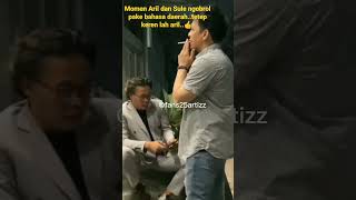 Download lagu Aril dan Sule ngbrol pake bahasa Sunda#arielnoah #sule #shorts mp3