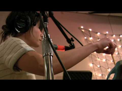 Asobi Seksu - Meh No Mae (Live on KEXP)