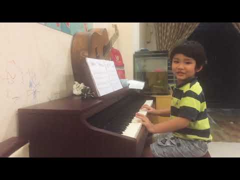 Petite Abeille Bourdonne