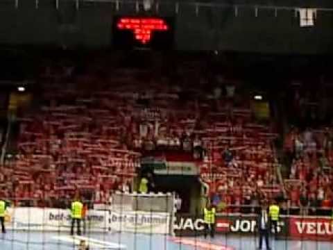 MKB-MVM VESZPRÉM - Zaporozhye meccs végi ünneplés,HIMNUSZ!