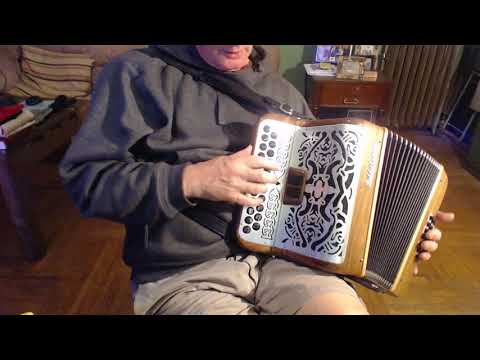 How to play Irish music on the button accordion. Learn The Lilting Banshee jig