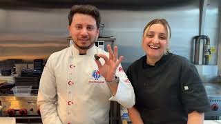 Evlere Yemek Dağıtarak Başladılar, 3 Ayda Melbourne'ün En Çok Konuşula