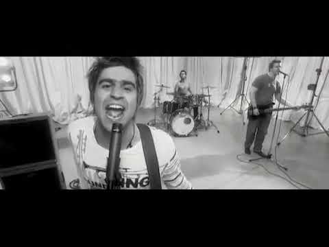 Láttu mig vera - 200.000 Naglbítar Backing track (söngur og trommur)