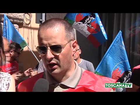 2017-05-22 PRATO - SIT-IN POMPIERI IN PREFETTURA_ TRATTATI COME SERIE B