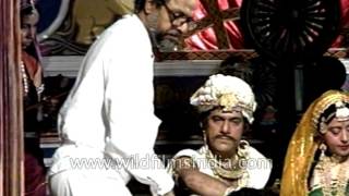 Shyam Benegal directs TV series 'Bharat Ek Khoj' video