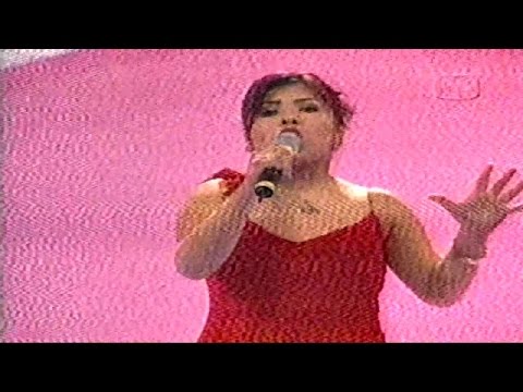 SUSAN OCHOA CANTA 