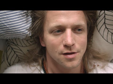 Tomáš Klus feat. Tamara Klusová - A pak (oficiální video)