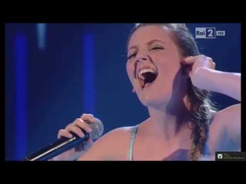 Carola Campagna "All' alba sorgerò" frozen cover let it go | The Voice 2015 LIVE #1 |