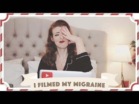 I Filmed My Chronic Migraine // Christmastide Day 11 [CC]
