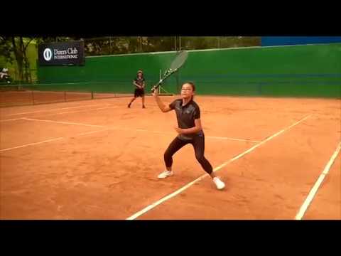 PICHINCHANOS EN SEMIFINALES DE TENIS DE CAMPO