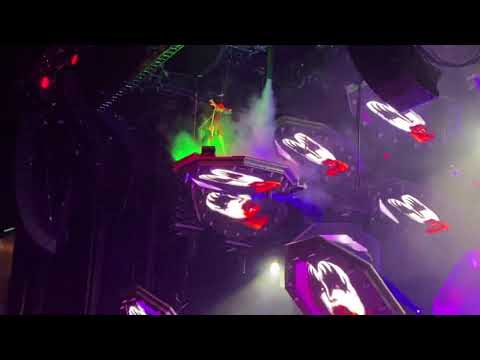 KISS, “God of Thunder”, Hollywood Casino Amphitheatre, Tinley Park IL, 10/16/21