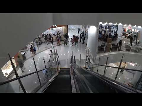 Aeon Mall walkabout