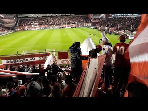 "Gran recibimiento de independiente 2 vs atlético de Tucumán 0" Barra: La Barra del Rojo • Club: Independiente