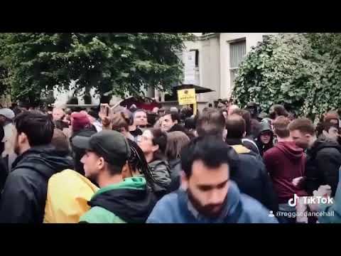 Channel One Sound System playing Jerry Lionz - 84 Shank at Notting Hill