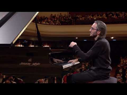 Alexander Gadjiev in Concert