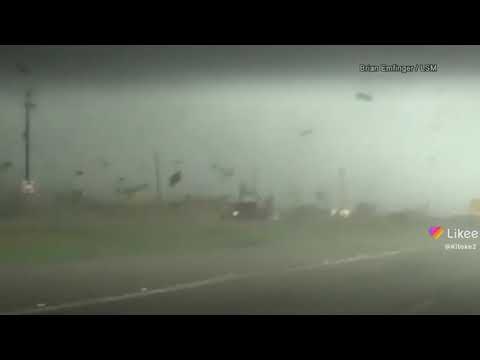 KIMBUNGA KIKALI KILICHOTOKEA UKRAINE JANA ANGALIA UJIONEE