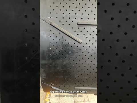 Shot blasting machine rubber track operating in a tumble blast machine