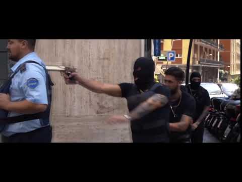 lele blade plays as an impostor on among us and loses