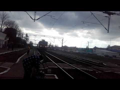 Trenul IR 1832 Galați-Iaşi-Cluj Napoca oprire în gara Dolhasca