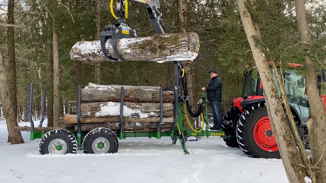 Farma T8 + C63D erdészeti pótkocsi, kiközelítő