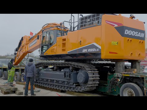 Moving New Doosan DX800 Excavator From Dealers Yard