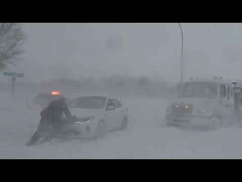 Moorhead, MN - Blizzard, Clogged Roads, Helping Stranded Vehicles in Brutal Conditions Jan 17th 2020