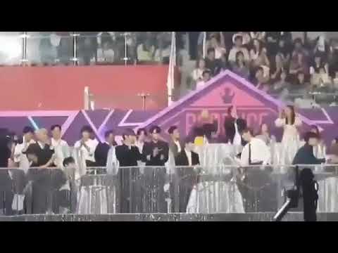 Wanna One , IOI , Trainers reaction to Lee Chaeyeon - 12th member of IZONE