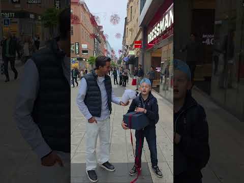 Vår första drop släpps den 12 september.Begränsat antal. Missa inte din chans.Joina väntelistan