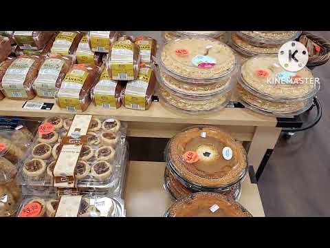 Kroger Bakery Pastries Cakes 🎂 Pecan & Pumpkin Pies 🥧 Banana Bread🍌 Cream Horns Bundt Cakes Plus