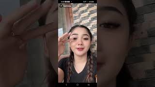 Download lagu Tanti Erina is truly beautiful, she’s absolutely stunning mp3 Download lagu Tanti Erina is truly beautiful, she’s absolutely stunning mp3