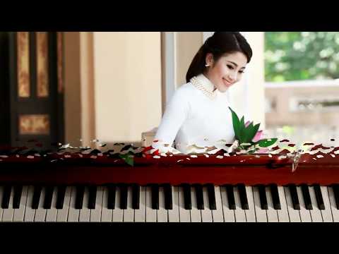 Thể hiện bởi Tố My