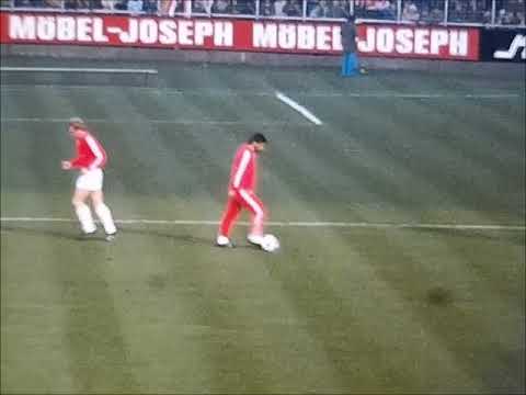 FCK  gegen Bayern München  ca.1976 gefilmt aus der Westkurve