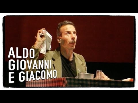 Il moscerino - I Corti - Aldo Giovanni e Giacomo