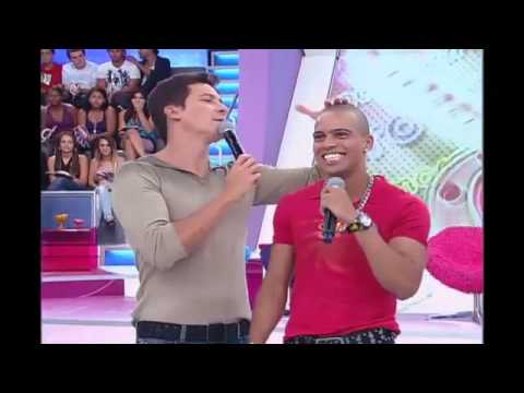 Musa do pop: Rodrigo Faro vira Britney Spears #ARQUIVOMDB